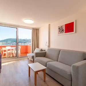 https://clubhotel-maeva-st-mandrier.fr-provencehotel.com