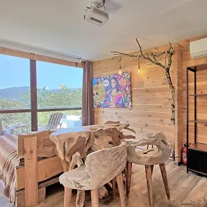 https://sublime-cabanes-perchees-clim-et-cinema-vue-panoramique.fr-provencehotel.com